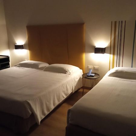 Hotel Touring Livorno Dış mekan fotoğraf
